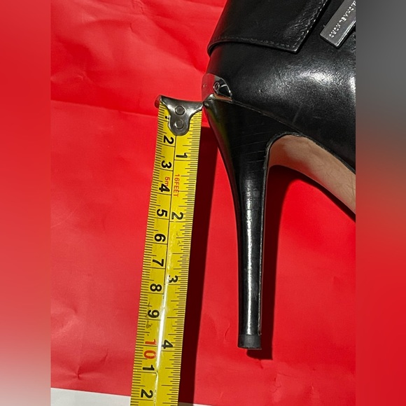 Michael Kors Shiny Black Leather Side Zip Up High Heels Size 6 M - Picture 10 of 11